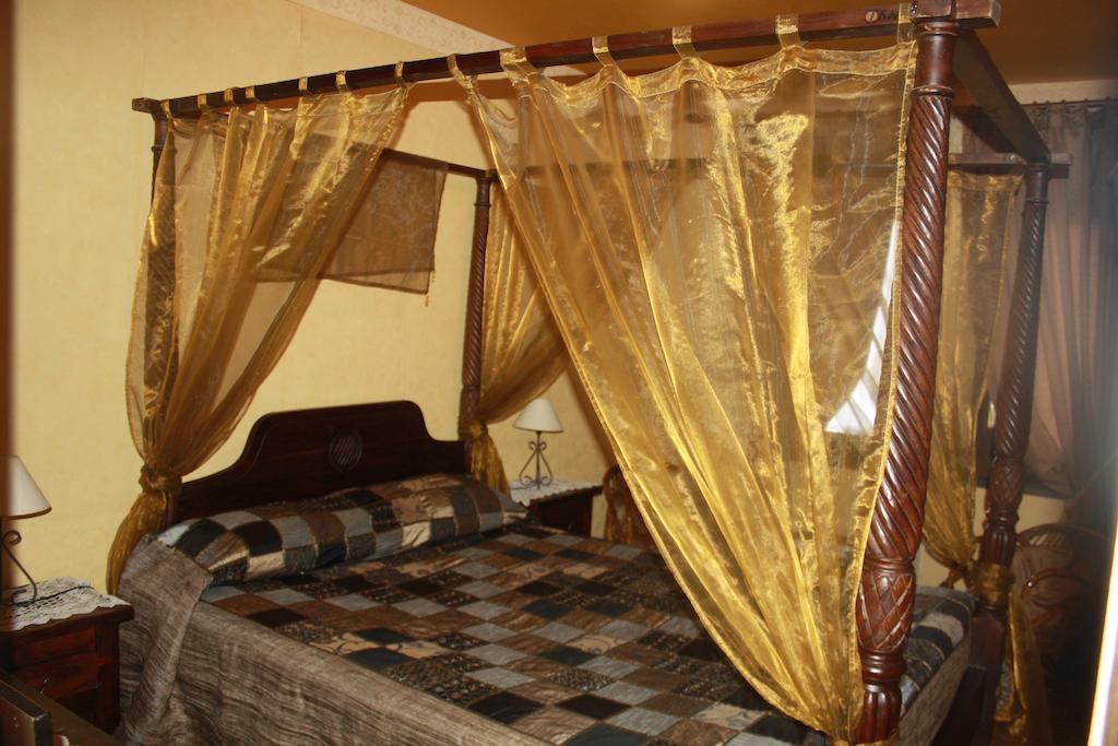 Hostal Restaurante La Diligencia Cunit Cameră foto
